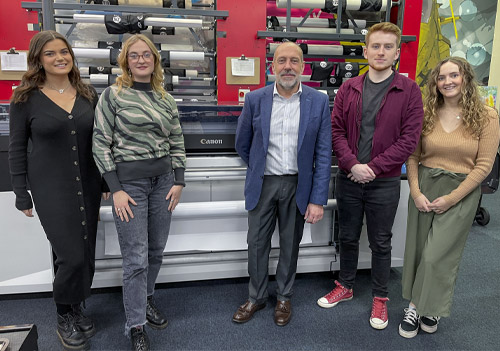 Derek Joys from Canon with the CIRL graduate team at CMYUK Demonstration Centre