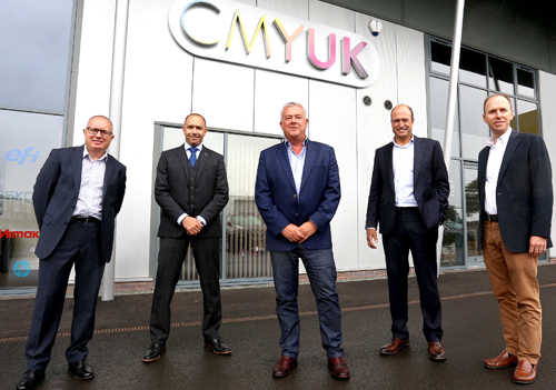  Rupert Gransden (UK Sales Manager – Large Format Production); Phil Oakley ( UK & Ireland Region Manager – Large Format Printing Business); Robin East (Group Director CMYUK); Joan Perez Pericot (General Manager – HP Large Format Graphics Division); Sergio Zaforas (WW Current Business Manager �