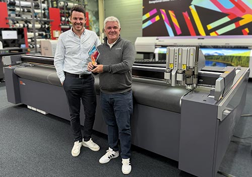Chris Martin, CMYUK’s sales Director and Nick Reed, CMYUK’s Business Finishing Manager
