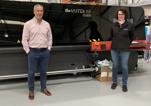 Adrian Rushton, MX Display and Amira Bouchiba, CMYUK with an EFI VUTEk h5 from CMYUK