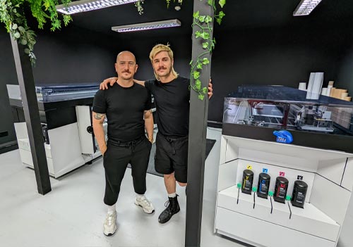 Matt and Tommy Gunn-Cullin from Pineapple Express with a Canon Colorado 1630 printer from CMYUK